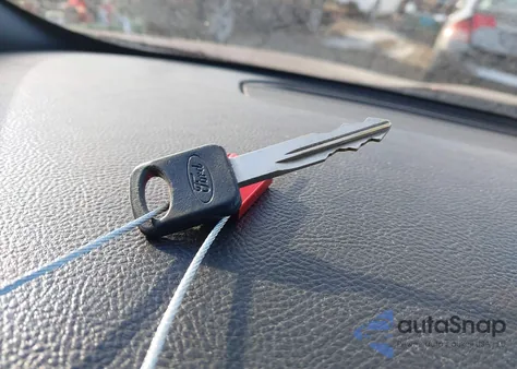 2015 Ford Police Interceptor z USA, uszkodzony, nr VIN 1FAHP2MK0FG109246